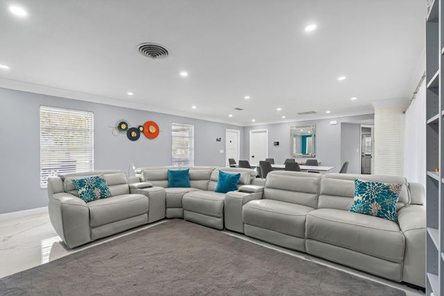 7328 Saint Andrews Road, Lake Worth, FL 33467