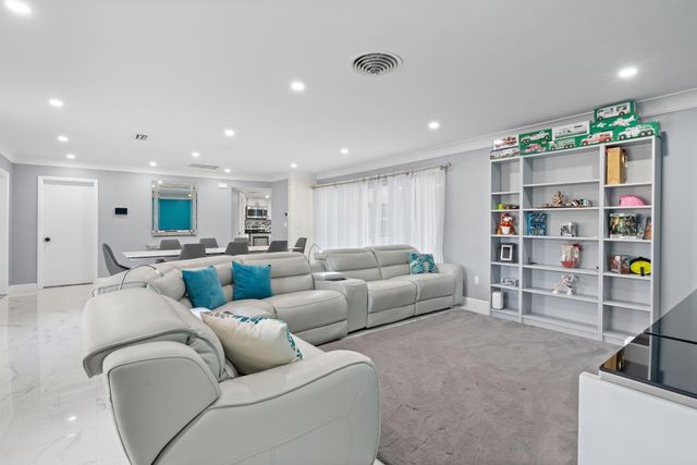 7328 Saint Andrews Road, Lake Worth, FL 33467