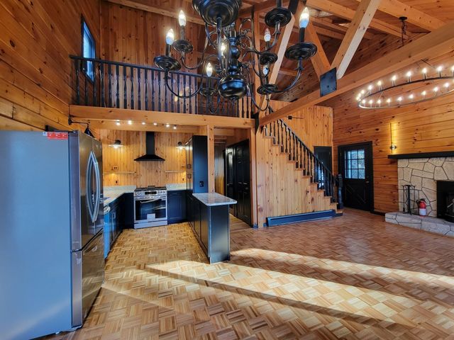 46 Karen Lee Ln, Tewksbury, MA 01876