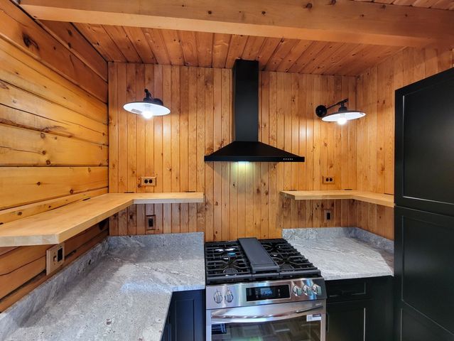 46 Karen Lee Ln, Tewksbury, MA 01876