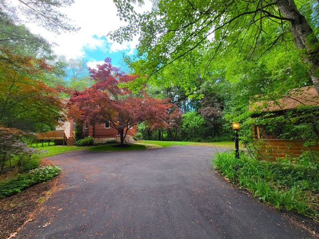 46 Karen Lee Ln, Tewksbury, MA 01876