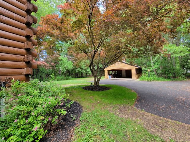 46 Karen Lee Ln, Tewksbury, MA 01876