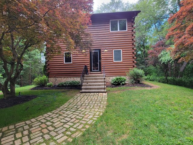 46 Karen Lee Ln, Tewksbury, MA 01876