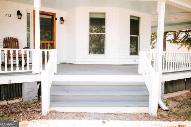 212 Yancey Road, Arnoldsville, GA 30619