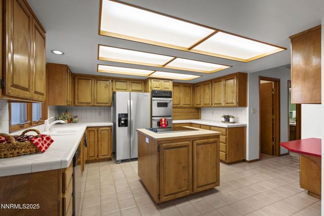 1443 Copper Point Circle, Reno, NV 89519