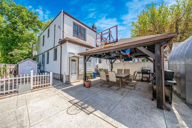 69-08 69th Place, Glendale, NY 11385