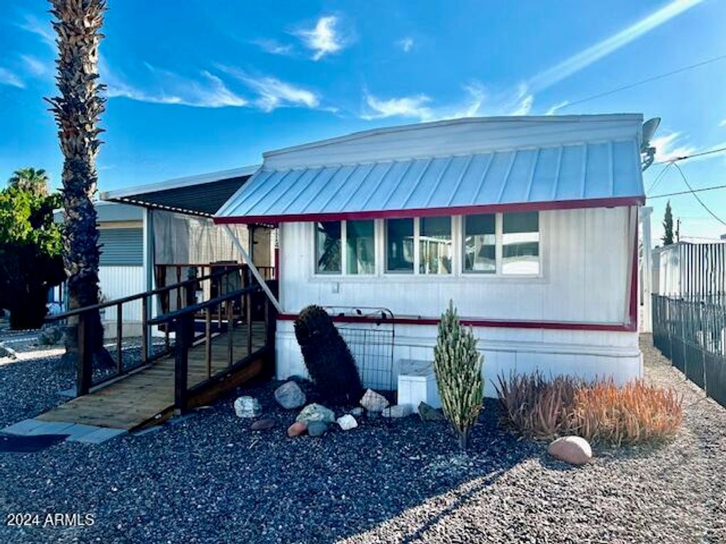 5933 E Main Street 114, Mesa, AZ 85206