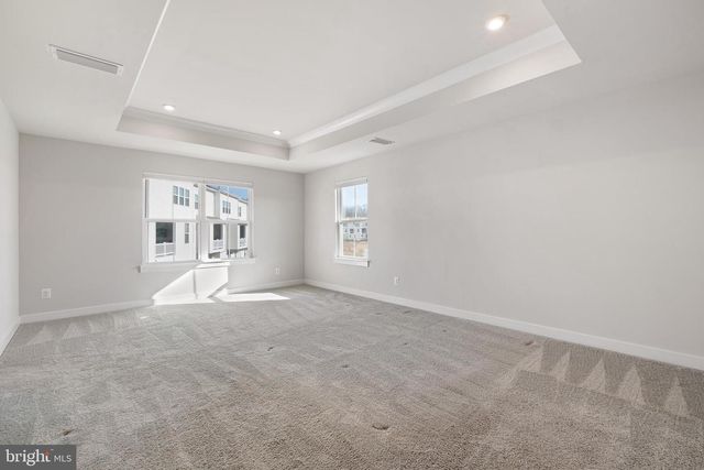 605 LONGLEAF DR, Newark, DE 19702