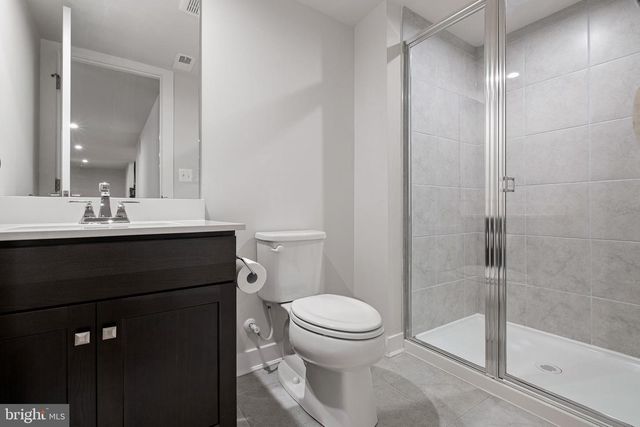 605 LONGLEAF DR, Newark, DE 19702