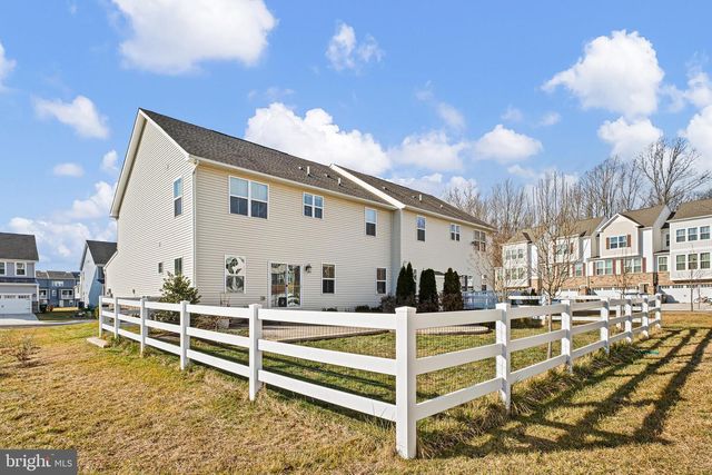 605 LONGLEAF DR, Newark, DE 19702