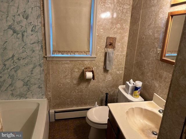 717 W OAK ST, Palmyra, PA 17078