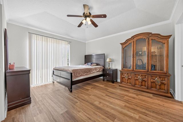 9231 Homeland Drive, Houston, TX 77083