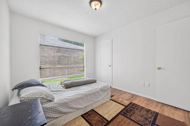 9231 Homeland Drive, Houston, TX 77083