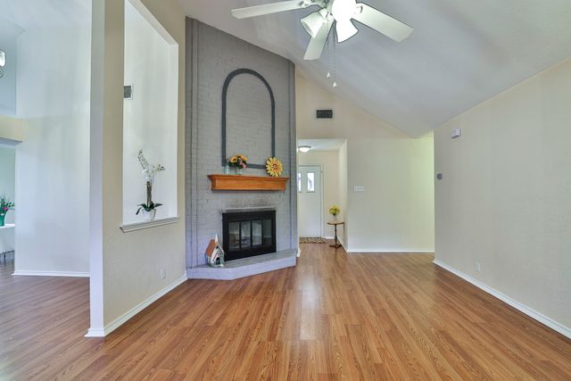 7612 Pampas Drive, Fort Worth, TX 76133