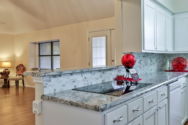 7612 Pampas Drive, Fort Worth, TX 76133