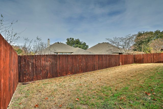 7612 Pampas Drive, Fort Worth, TX 76133