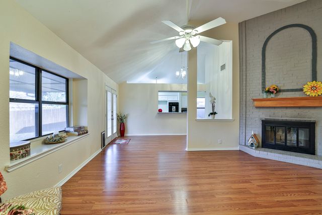 7612 Pampas Drive, Fort Worth, TX 76133