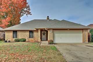 7612 Pampas Drive, Fort Worth, TX 76133