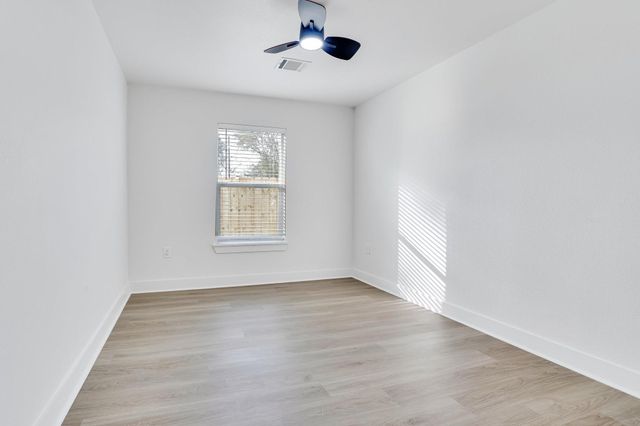 6123 Tuskegee Street, Houston, TX 77091