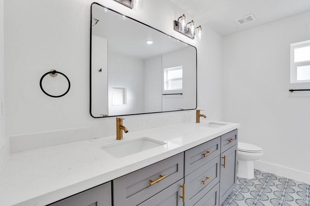 6123 Tuskegee Street, Houston, TX 77091