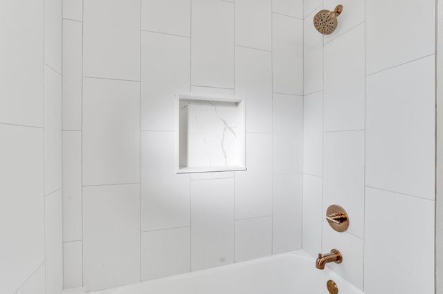 6123 Tuskegee Street, Houston, TX 77091