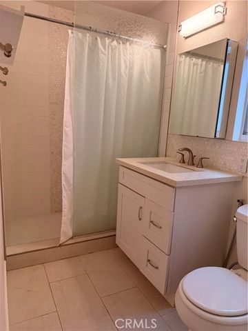 418 E Oceanfront, Newport Beach, CA 92661