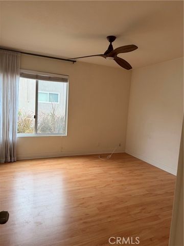 418 E Oceanfront, Newport Beach, CA 92661