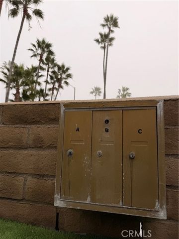 418 E Oceanfront, Newport Beach, CA 92661