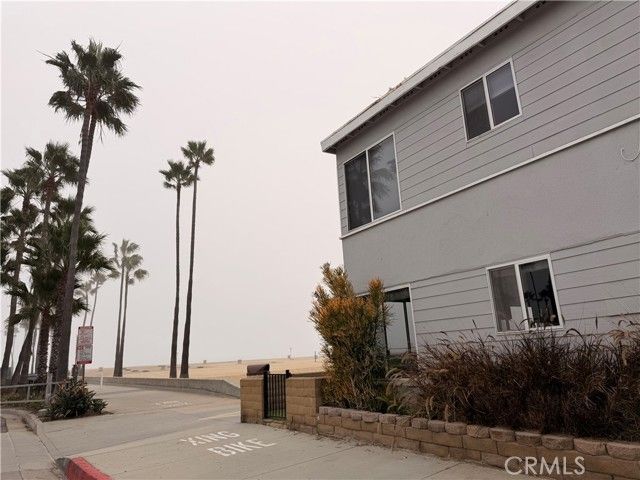 418 E Oceanfront, Newport Beach, CA 92661