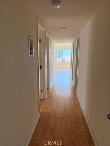 418 E Oceanfront, Newport Beach, CA 92661