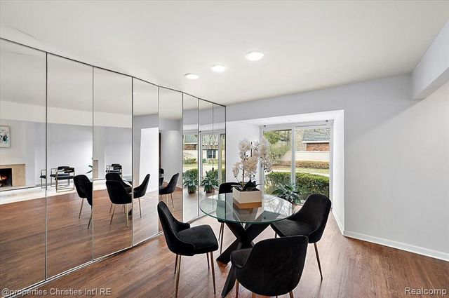 971 Stratford Lane 22, Bloomfield Hills, MI 48304