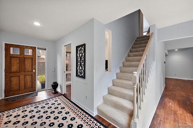 971 Stratford Lane 22, Bloomfield Hills, MI 48304