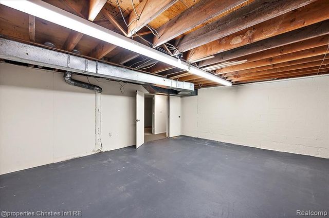 971 Stratford Lane 22, Bloomfield Hills, MI 48304