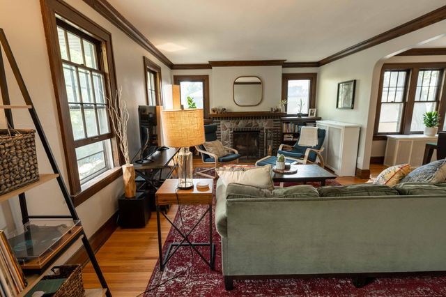 1866 Jefferson Avenue, Saint Paul, MN 55105