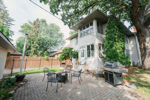 1866 Jefferson Avenue, Saint Paul, MN 55105