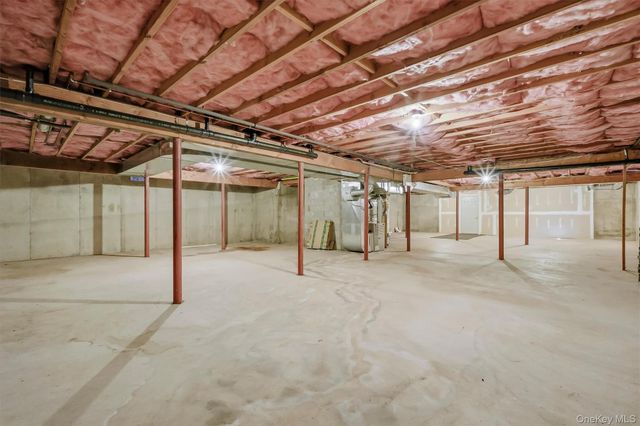26 Washington Circle, New City, NY 10956