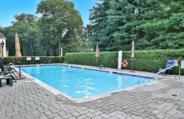 26 Washington Circle, New City, NY 10956