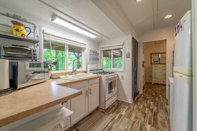 283 Briggs Cove Road, Robbinsville, NC 28771