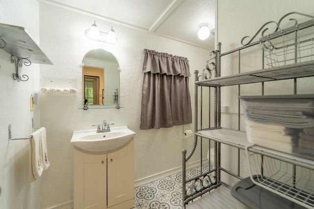 283 Briggs Cove Road, Robbinsville, NC 28771