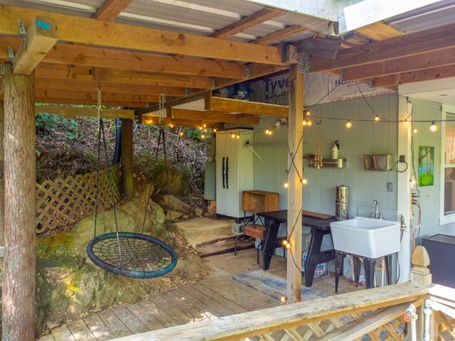 283 Briggs Cove Road, Robbinsville, NC 28771