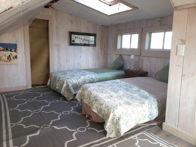 10 Grindell Ave, Dennis, MA 02639