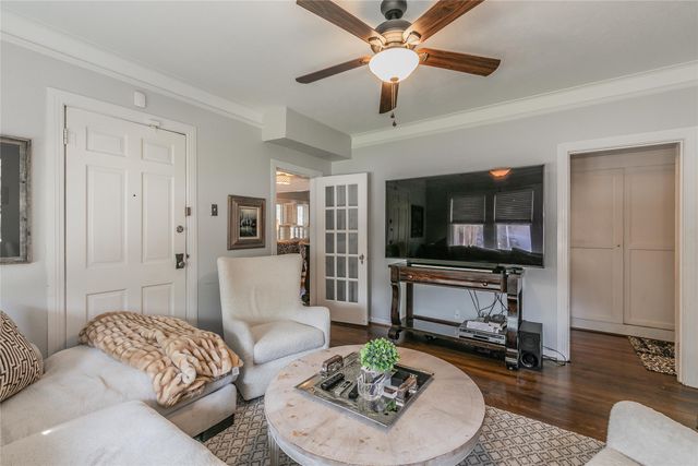 4700 Lafayette Avenue, Fort Worth, TX 76107