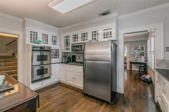 4700 Lafayette Avenue, Fort Worth, TX 76107