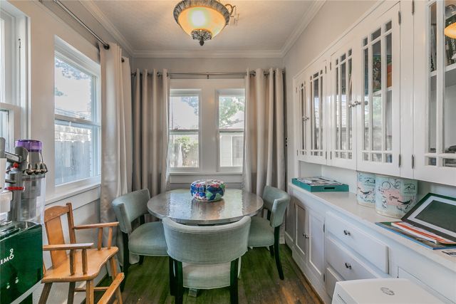 4700 Lafayette Avenue, Fort Worth, TX 76107