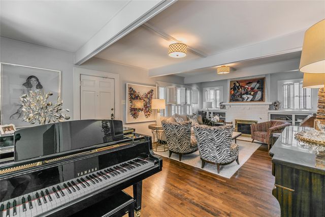 4700 Lafayette Avenue, Fort Worth, TX 76107