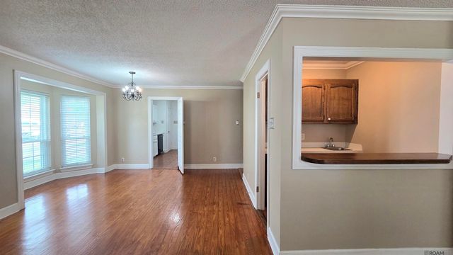 825 Stoney Creek Ave, Baton Rouge, LA 70808