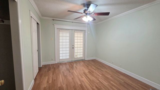 825 Stoney Creek Ave, Baton Rouge, LA 70808
