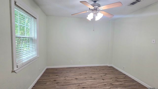 825 Stoney Creek Ave, Baton Rouge, LA 70808