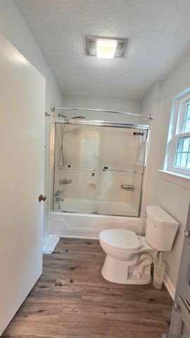 825 Stoney Creek Ave, Baton Rouge, LA 70808