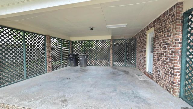 825 Stoney Creek Ave, Baton Rouge, LA 70808